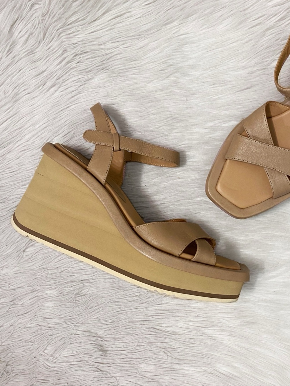 Paloma Barcelo Tan Beige Crisscross Leather Ankle Strap Platform Wedge Sandal 41